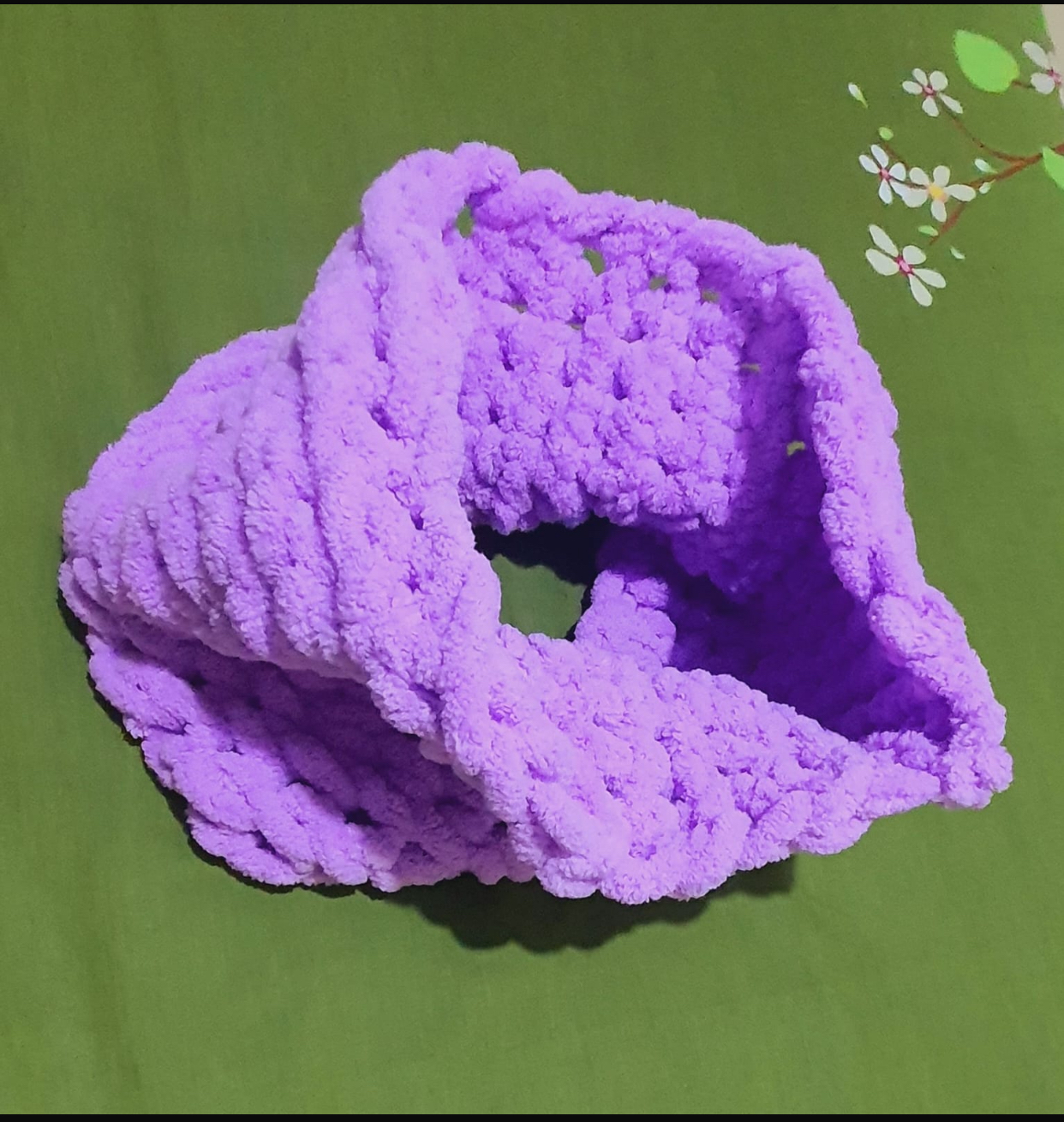 Around the neck Handmade loop ,Yarn Scarf